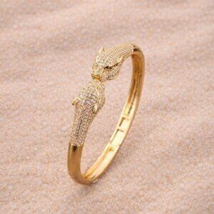 Panthere Crystal Head Encrusted Bangle Bracelet